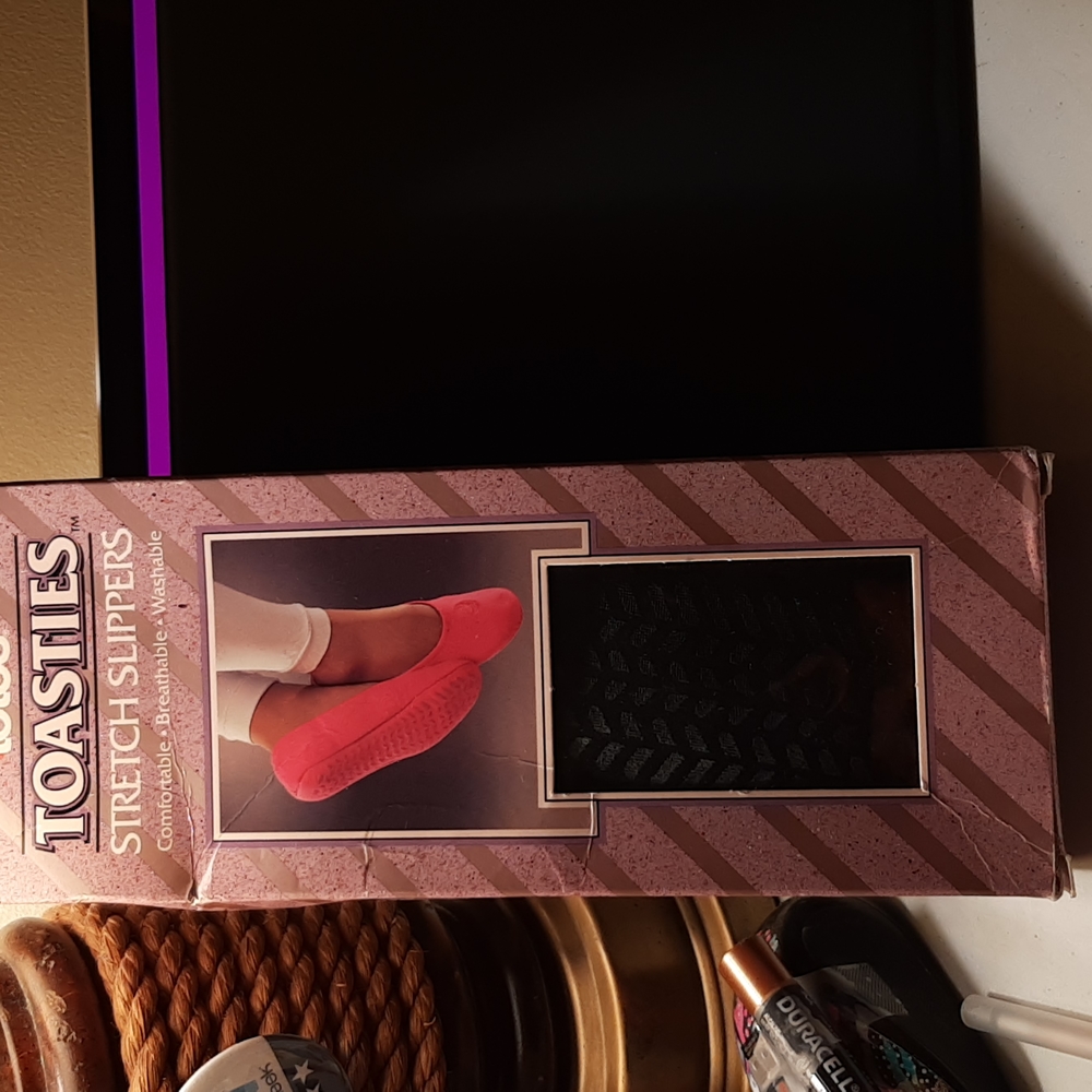 Totes Toasties Stretch Slipper Socks NWOT - Picture 2 of 10